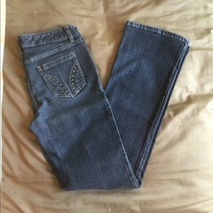 Women’s a.n.a size 10T jeans